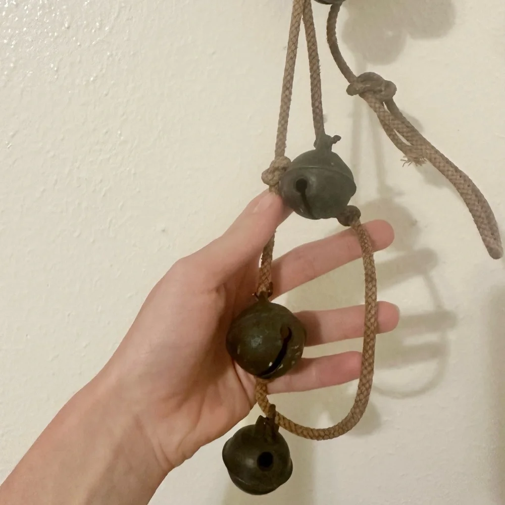 Antique Sleigh Bells solid metal 14 - Picture 8 of 8